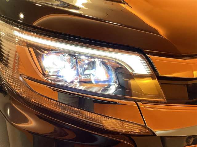 トヨタ ノア ２．０ ＳＩ ＷＸＢＩＩ R2年 (近畿) 99