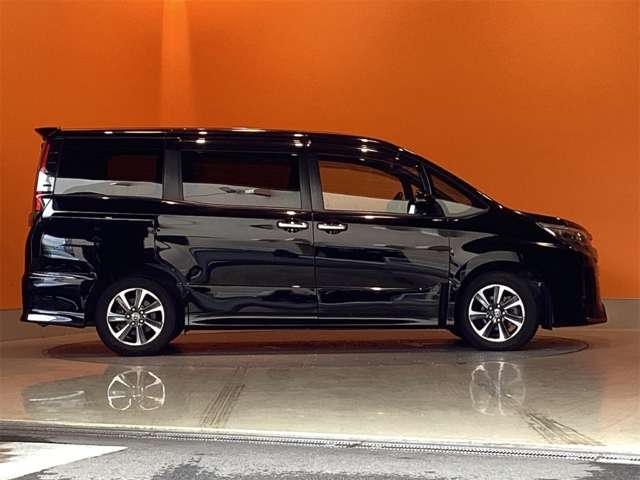 トヨタ ノア ２．０ ＳＩ ＷＸＢＩＩ R2年 (近畿) 99