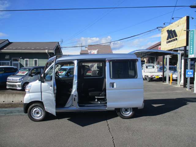 ダイハツ ハイゼットカーゴ ６６０ デラックス ハイルーフ ４ＷＤ H30年 (関東) 99