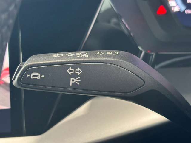 アウディ Ａ３　スポーツバック ３０ ＴＦＳＩ アドバンスト R4年 (甲信越・北陸) 99