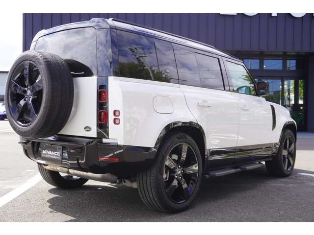 ランドローバー ディフェンダー １１０ Ｘダイナミック ＨＳＥ ３．０Ｌ Ｄ３００ ディーゼルターボ ４ＷＤ R5年 (東北) 99