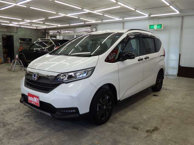 ホンダ フリード　ハイブリッド １．５ ハイブリッド クロスター ブラックスタイル ４ＷＤ R6年 () 99