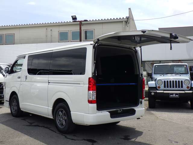トヨタ ハイエースバン ２．０ スーパーＧＬ ダークプライム ロングボディ H30年 (関東) 99