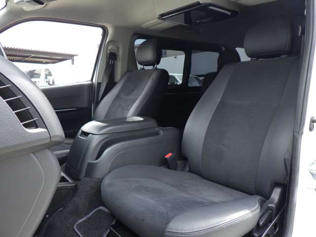 トヨタ ハイエースバン ２．０ スーパーＧＬ ダークプライム ロングボディ H30年 (関東) 99