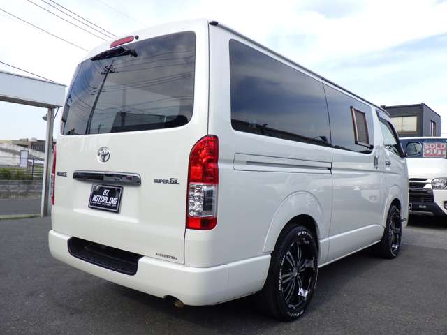 トヨタ ハイエースバン ２．０ スーパーＧＬ ダークプライムＩＩ ロングボディ R2年 (関東) 99