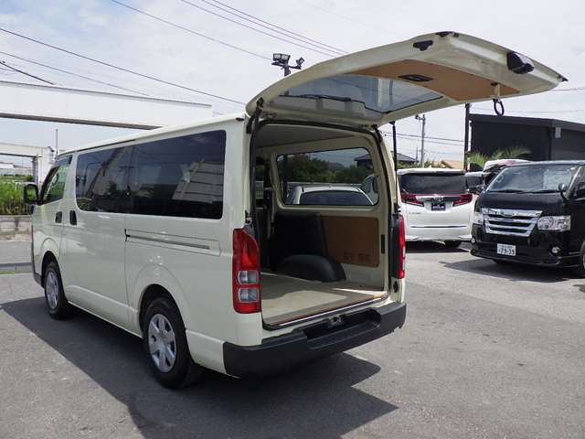 トヨタ ハイエースバン ２．８ ＤＸ ロング ディーゼルターボ ４ＷＤ R3年 (関東) 99
