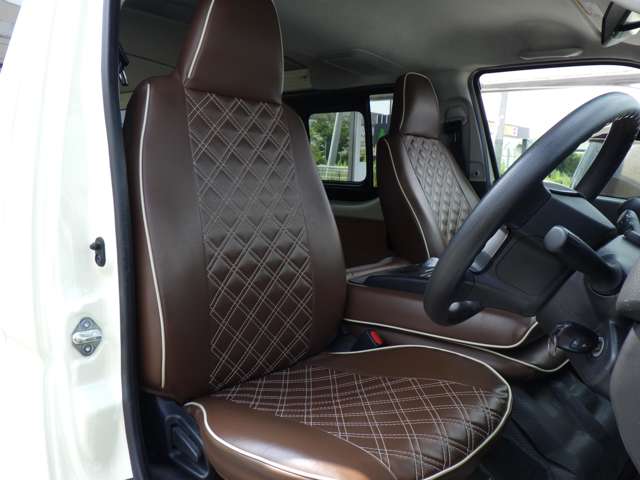 トヨタ ハイエースバン ２．８ ＤＸ ロング ディーゼルターボ ４ＷＤ R3年 (関東) 99