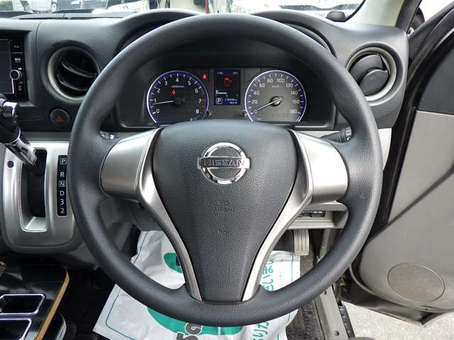 日産 ＮＶ３５０キャラバン　ワゴン ２．５ ライダー ＧＸ ロングボディ 低床 H29年 (関東) 99