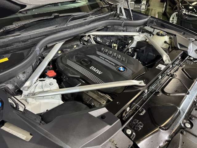 ＢＭＷ Ｘ５ Ｘドライブ ３５Ｄ Ｍスポーツ ４ＷＤ R1年 () 99