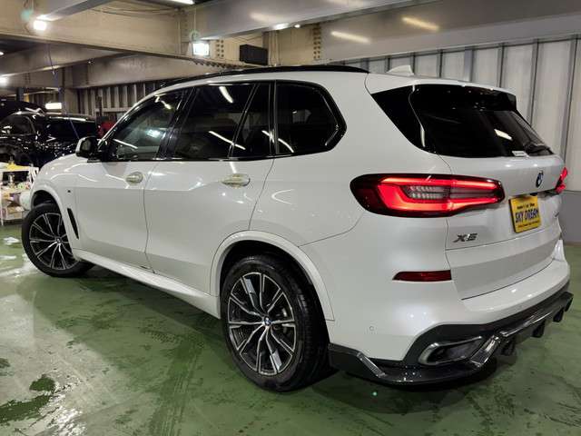 ＢＭＷ Ｘ５ Ｘドライブ ３５Ｄ Ｍスポーツ ４ＷＤ R1年 () 99
