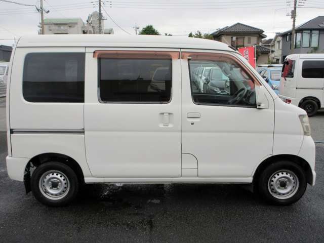 ダイハツ ハイゼットカーゴ ６６０ デラックス ハイルーフ H22年 () 99