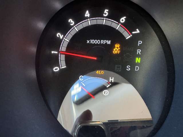 米国トヨタ タンドラ クルーマックス リミテッド ５．７ Ｖ８ ４ＷＤ H25年 (甲信越・北陸) 99