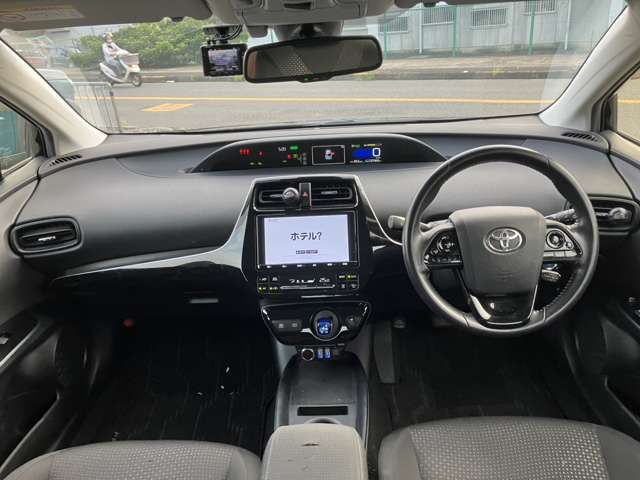 トヨタ プリウス １．８ Ｓ セーフティ プラスＩＩ R3年 (近畿) 99