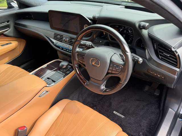レクサス ＬＳ５００ｈ ５００Ｈ エグゼクティブ ４ＷＤ R3年 () 99
