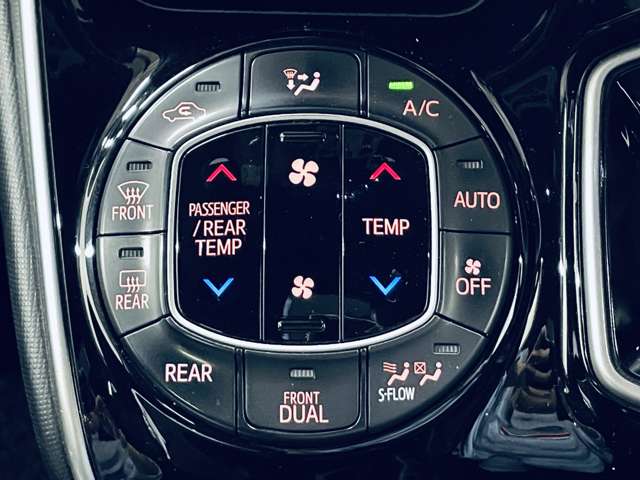 トヨタ ヴォクシー １．８ ハイブリッド ＺＳ 煌ＩＩ R1年 () 99