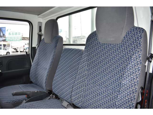 いすゞ エルフ ３．０ ロング フルフラットロー ディーゼルターボ R3年 (近畿) 99