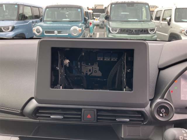 三菱 ｅＫクロス　ＥＶ Ｇ R4年 (東海) 99