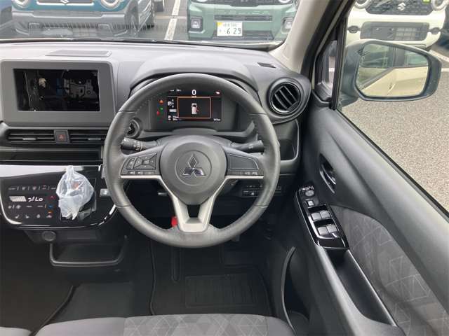 三菱 ｅＫクロス　ＥＶ Ｇ R4年 (東海) 99