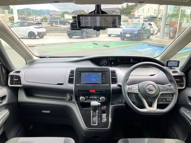 日産 セレナ ２．０ ＸＶ R4年 (中国) 99