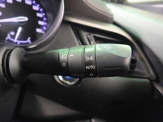 トヨタ Ｃ−ＨＲ ハイブリッド １．８ Ｇ H30年 (近畿) 99