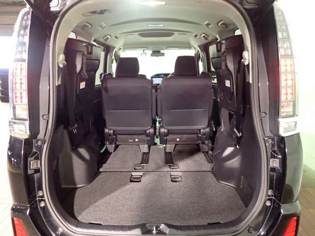 トヨタ ヴォクシー ２．０ ＺＳ 煌 H28年 (近畿) 99