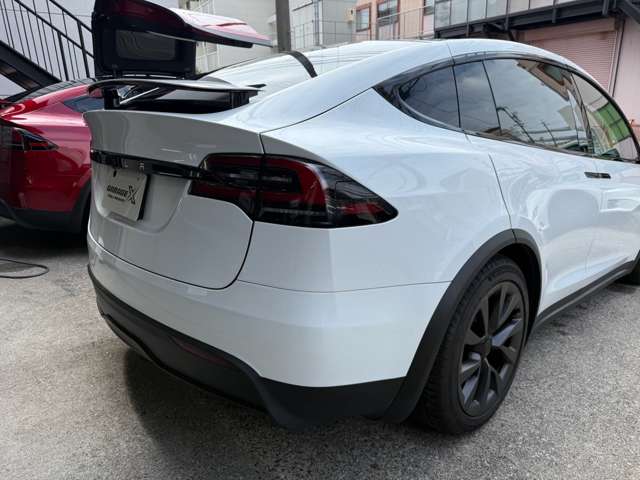 テスラ モデルＸ ロングレンジ ＡＷＤ クリーム内装 ６人乗リ R5年 (東海) 99
