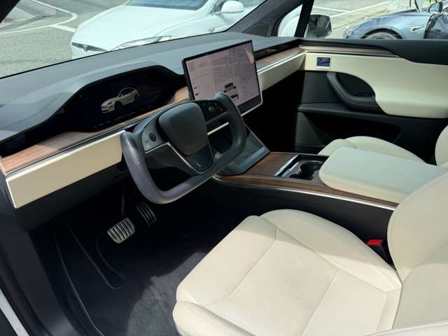 テスラ モデルＸ ロングレンジ ＡＷＤ クリーム内装 ６人乗リ R5年 (東海) 99