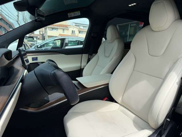 テスラ モデルＸ ロングレンジ ＡＷＤ クリーム内装 ６人乗リ R5年 (東海) 99