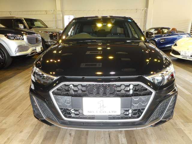 アウディ Ａ１　スポーツバック ２５　ＴＦＳＩ　Ｓライン R7年 (近畿) 99