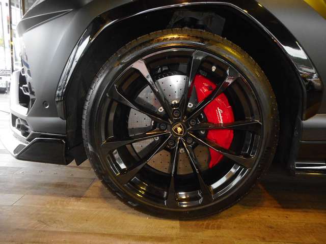 ランボルギーニ ウルス ４．０ ４ＷＤ R1年 (近畿) 99