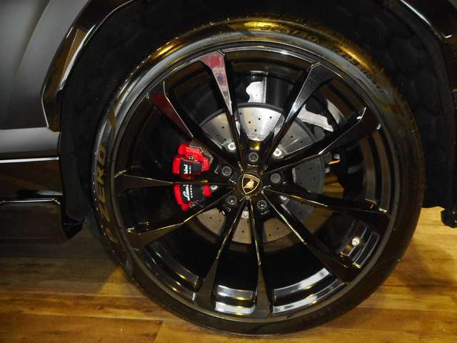 ランボルギーニ ウルス ４．０ ４ＷＤ R1年 (近畿) 99