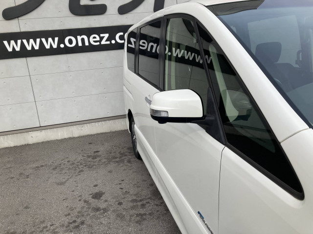 日産 セレナ ２．０ ハイウェイスター Ｖセレクション＋ＳＡＦＥＴＹ Ｓ－ＨＹＢＲＩＤ アドバンストセーフティ ＰＫＧ H27年 (四国) 99