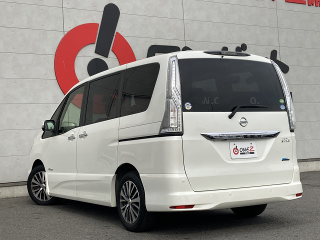 日産 セレナ ２．０ ハイウェイスター Ｖセレクション＋ＳＡＦＥＴＹ Ｓ－ＨＹＢＲＩＤ アドバンストセーフティ ＰＫＧ H27年 (四国) 99