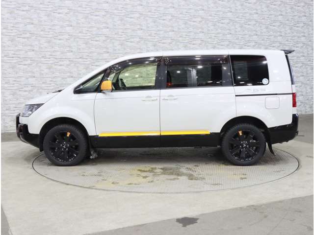 三菱 デリカ　Ｄ：５ ２．２ アクティブギア ディーゼルターボ ４ＷＤ H30年 (関東) 99
