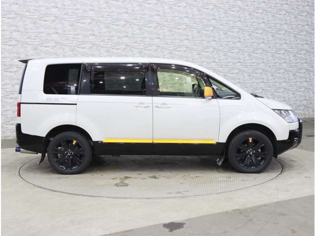 三菱 デリカ　Ｄ：５ ２．２ アクティブギア ディーゼルターボ ４ＷＤ H30年 (関東) 99
