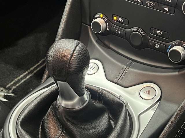 日産 フェアレディＺ ３．７ バージョン ＳＴ H26年 () 99