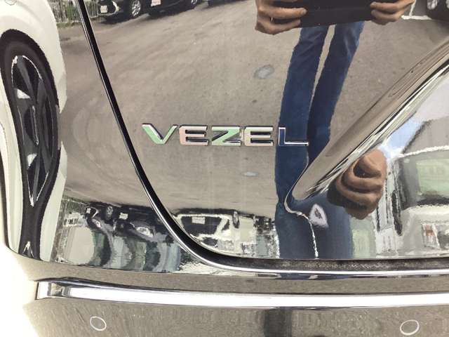 ホンダ ヴェゼル １．５ Ｅ：ＨＥＶ Ｚ R3年 (近畿) 99