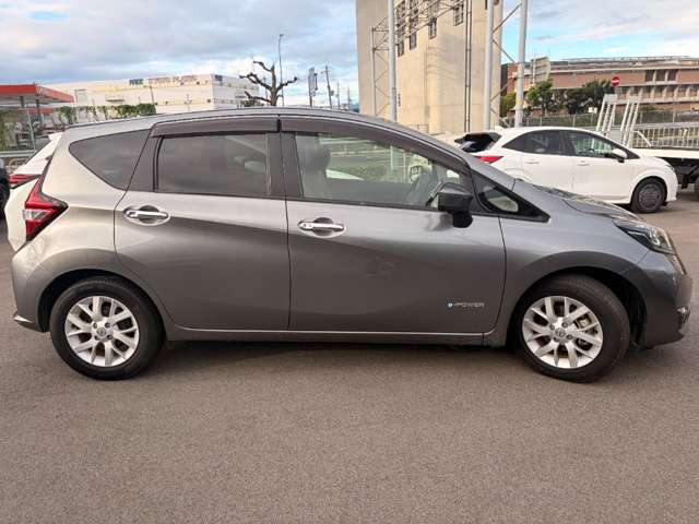 日産 ノート １．２ Ｅ－ＰＯＷＥＲ メダリスト H29年 (近畿) 99