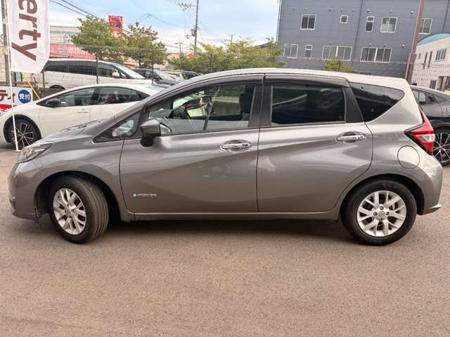 日産 ノート １．２ Ｅ－ＰＯＷＥＲ メダリスト H29年 (近畿) 99