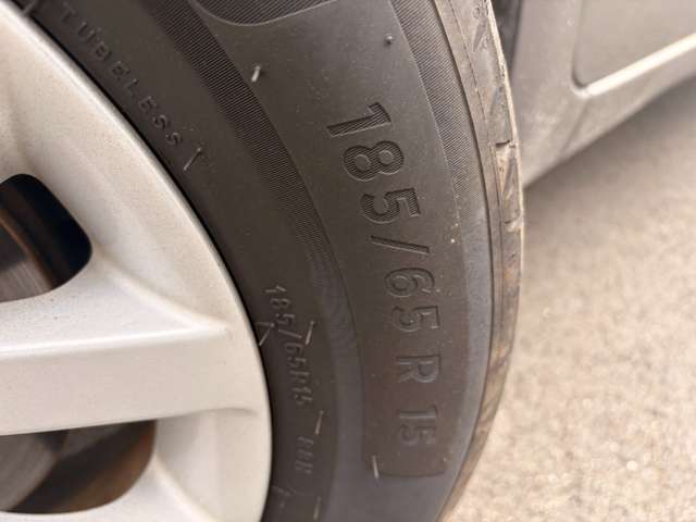 日産 ノート １．２ Ｅ－ＰＯＷＥＲ メダリスト H29年 (近畿) 99