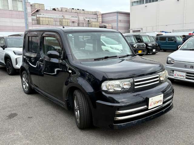 日産 キューブ １．５ ライダー ブラックライン H26年 (近畿) 99