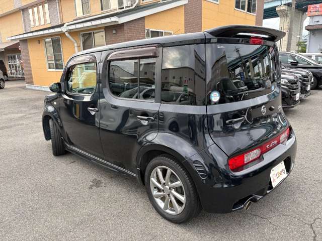 日産 キューブ １．５ ライダー ブラックライン H26年 (近畿) 99