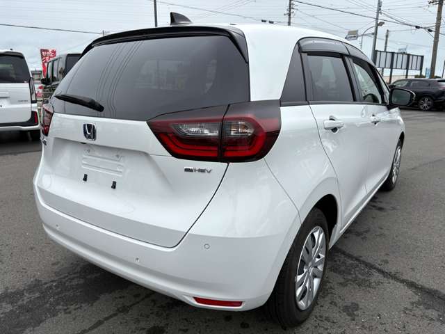 ホンダ フィット　ハイブリッド １．５ Ｅ：ＨＥＶ ホーム R5年 (東海) 99