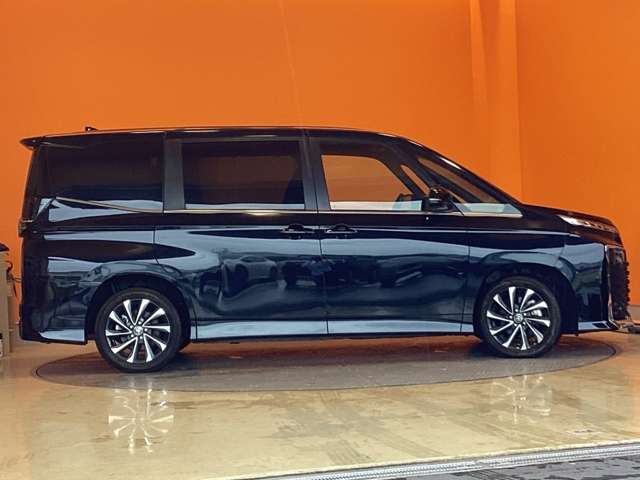トヨタ ヴォクシー ２．０ Ｓ－Ｚ R4年 (近畿) 99