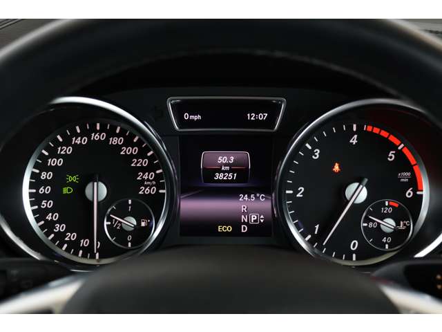 メルセデスベンツ Ｍクラス ＭＬ３５０ ブルーテック ＡＭＧスポーツパッケージ ４マチック ４ＷＤ H26年 (近畿) 99