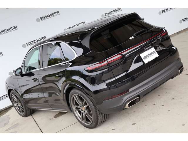 ポルシェ カイエン ３．０ ティプトロニックＳ ４ＷＤ R1年 (近畿) 99
