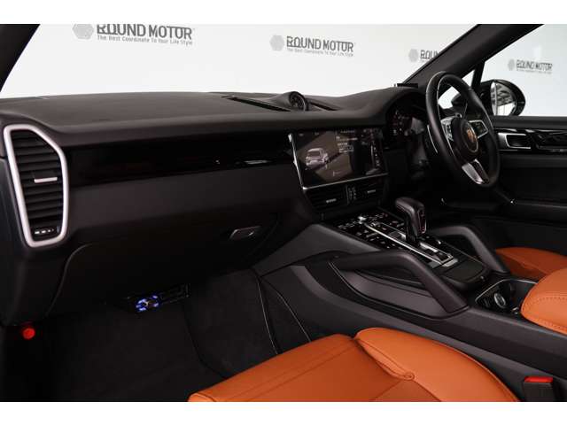 ポルシェ カイエン ３．０ ティプトロニックＳ ４ＷＤ R1年 (近畿) 99
