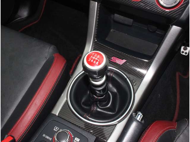 スバル ＷＲＸ　ＳＴＩ ＳＴＩ ２．０ タイプＳ ４ＷＤ H28年 (関東) 99