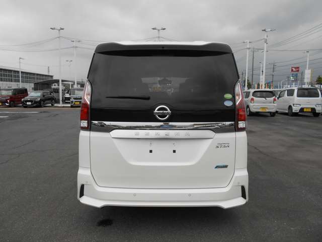 日産 セレナ ２．０ ハイウェイスター Ｖセレクション H29年 (関東) 99