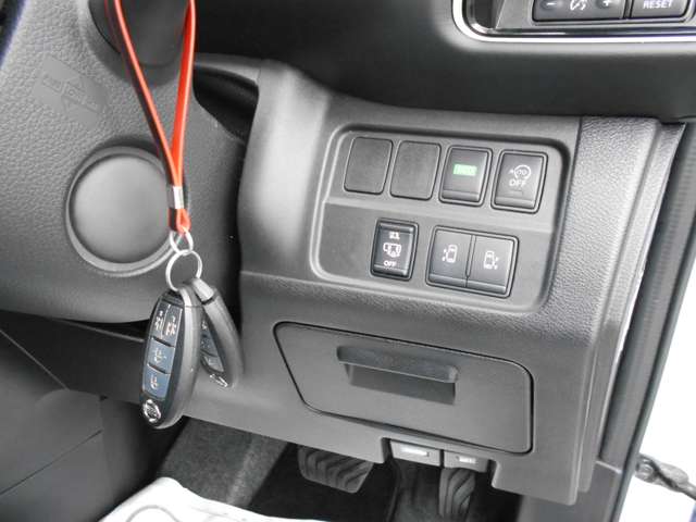 日産 セレナ ２．０ ハイウェイスター Ｖセレクション H29年 (関東) 99